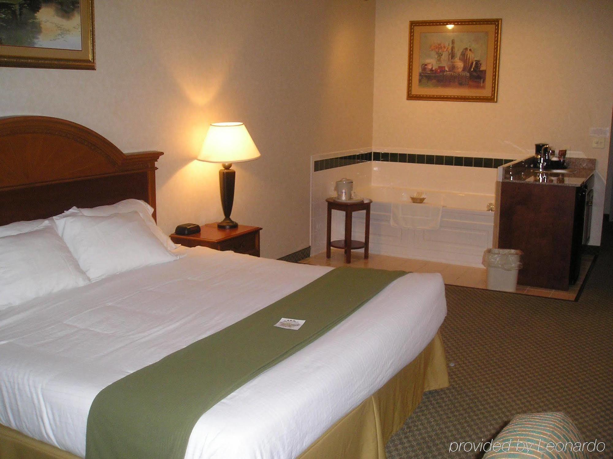 Holiday Inn Express Hotel & Suites Elkhart-South, An Ihg Hotel Kültér fotó