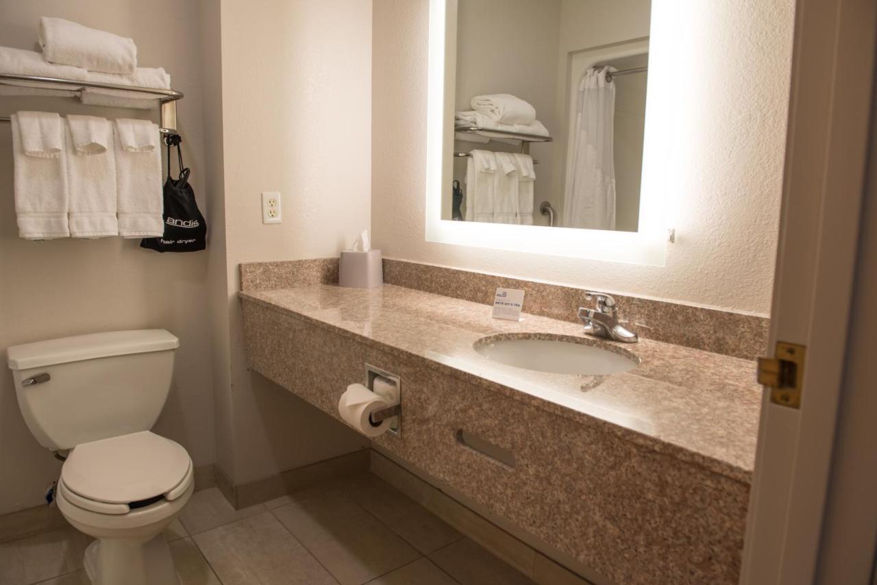 Holiday Inn Express Hotel & Suites Elkhart-South By Ihg Kültér fotó